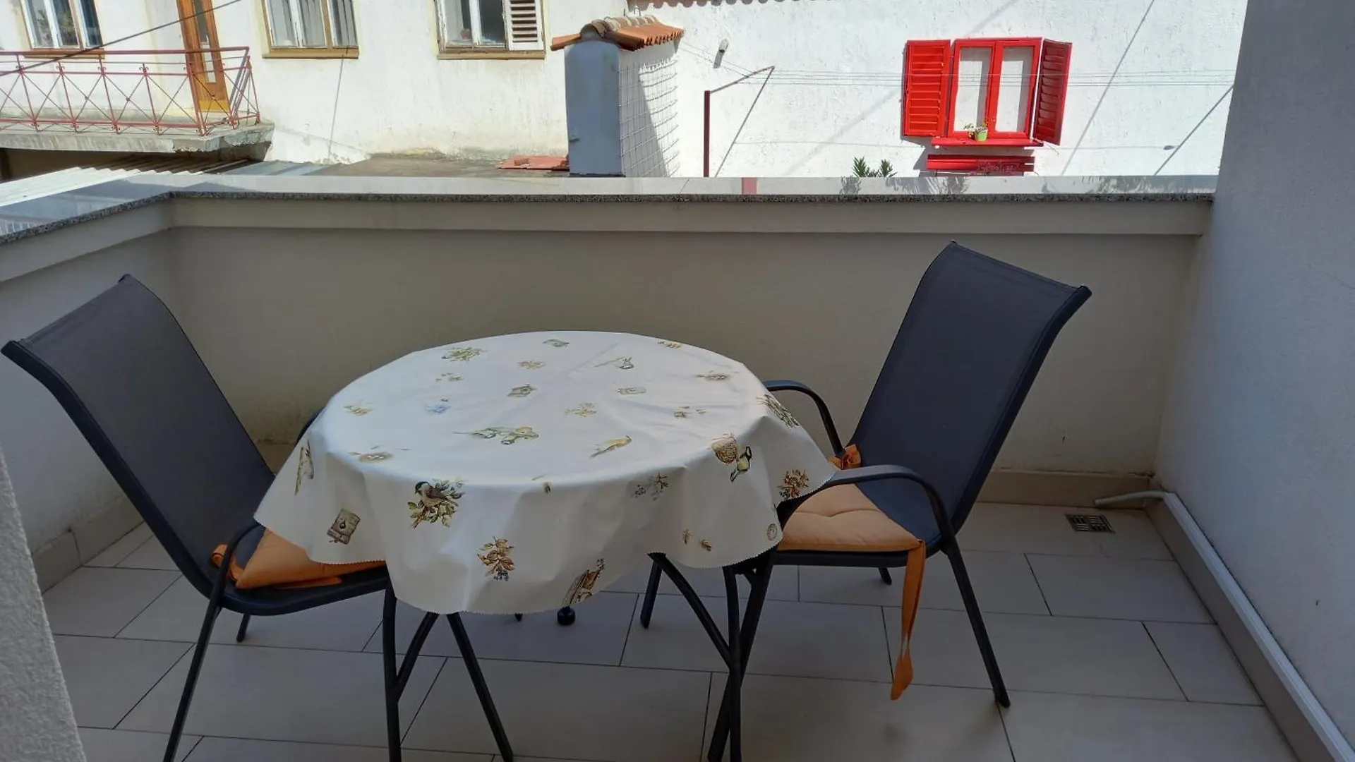 Apartment Apartmani Iris I Ana Crikvenica