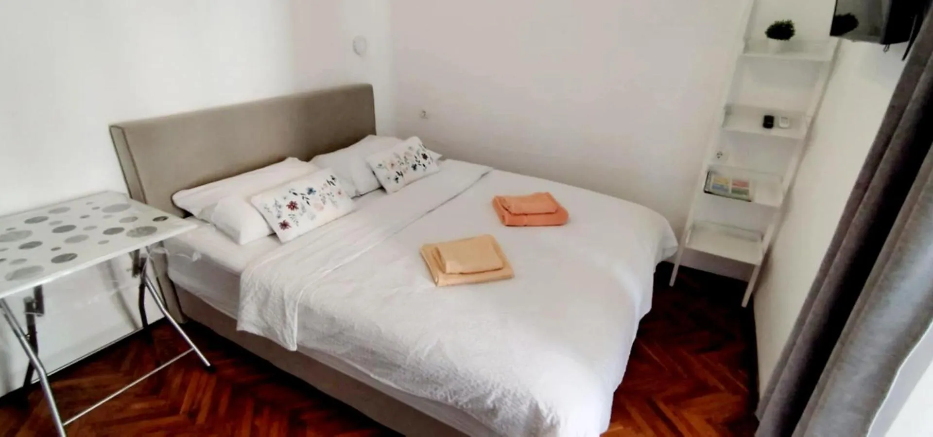 Apartmani Iris I Ana Crikvenica Apartment